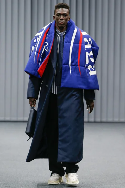 Look 39